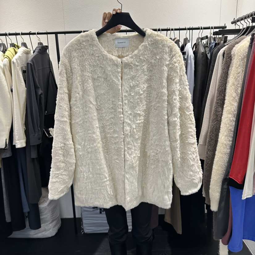 FLAMME TOIT/LUNAMDE東大門實拍女裝新品人氣熱賣短款大衣FLAMME TOIT/LUNAMDE短款大衣