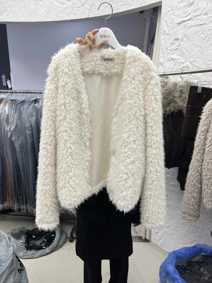 NOVUS東大門代購女裝新品真品推薦人氣時尚休閑短款大衣毛絨NOVUS短款大衣