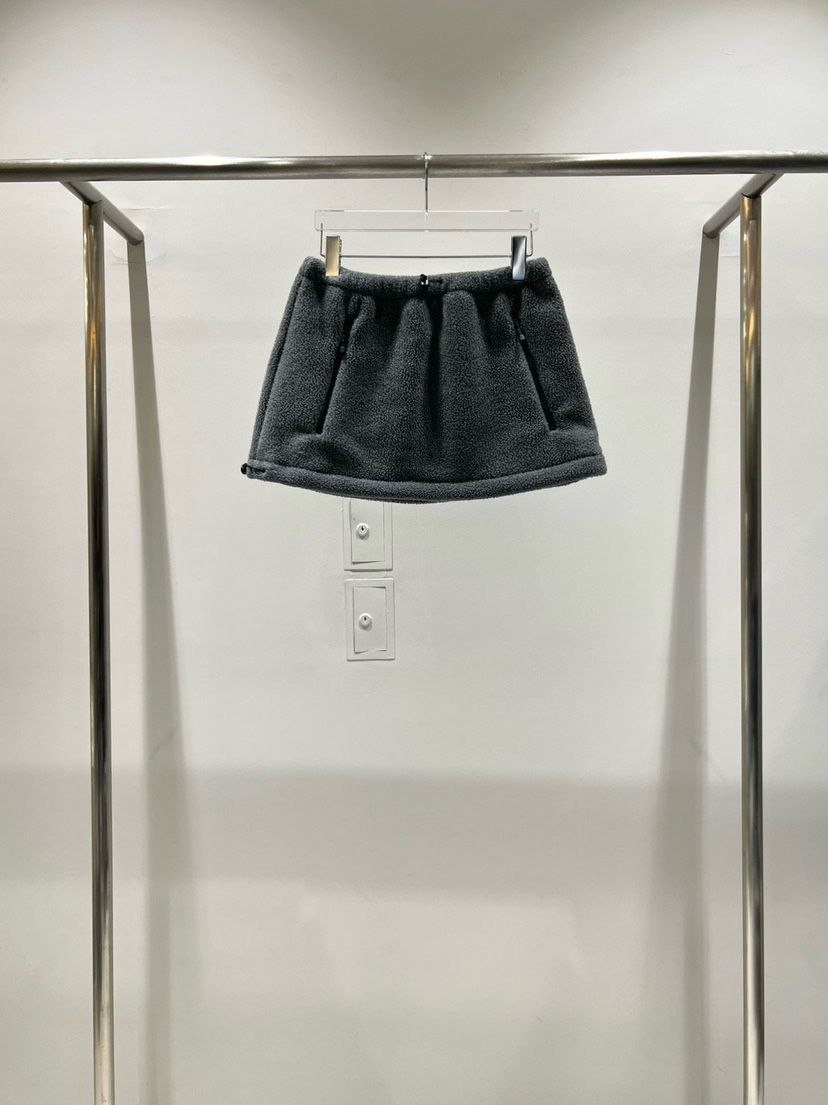 CESTLAVIE韓國直郵女裝新款真品熱賣休閑短裙迷你裙雙層絨CESTLAVIE短裙