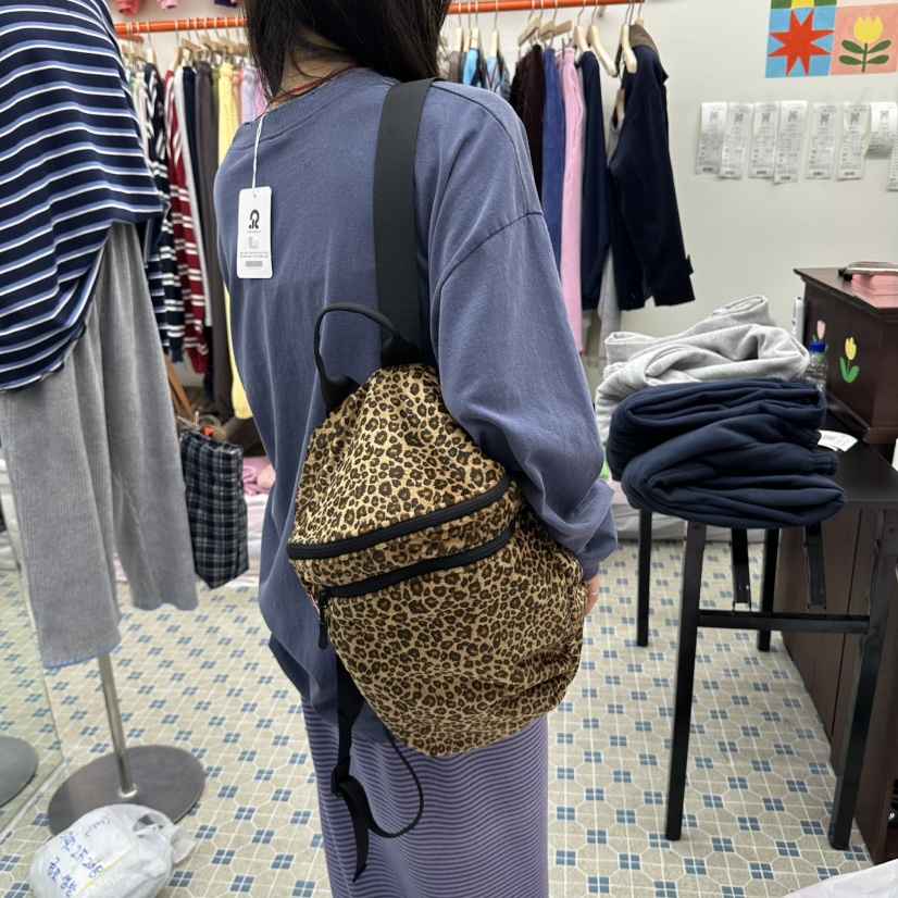 TOLL韓國代購女裝新款人氣真品時尚推薦休閑雙肩背包抓絨TOLL雙肩背包