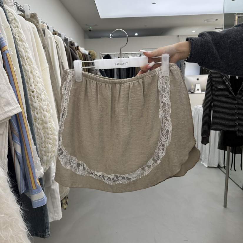 R U VAULT東大門直郵女裝新品時尚熱賣真品休閑人氣裙褲R U VAULT裙褲
