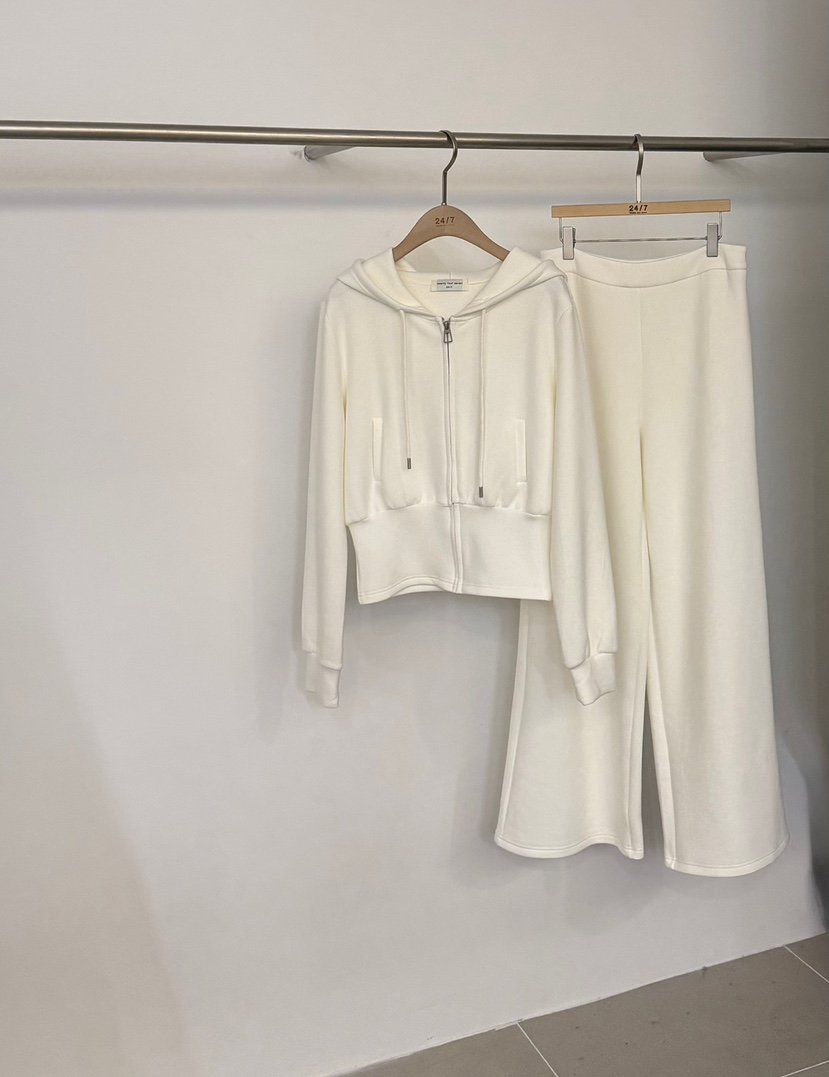 TWENTY FOUR SEVEN24-7東大門直郵女裝新品休閑人氣套裝TEWNTY FOUR SEVEN24-7套裝