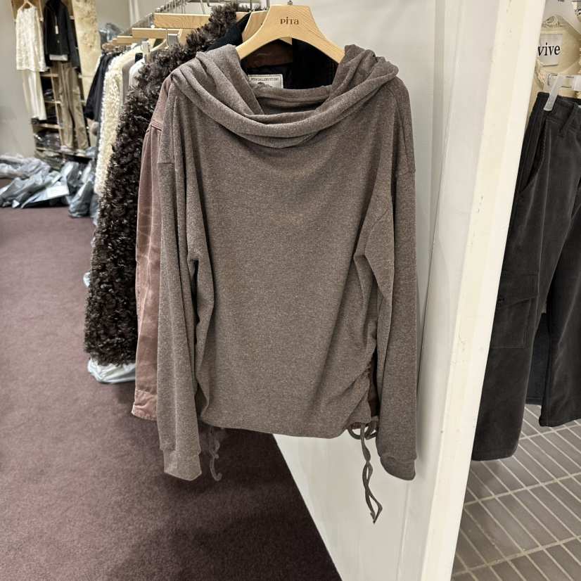 PITA/THEVERLIN東大門直郵女裝新品熱賣長袖T恤露肩連帽PITA/THEVERLIN長袖T恤