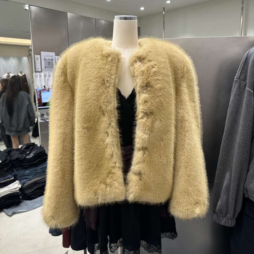 BENE東大門實拍女士新品推薦熱賣時尚人氣真品短款大衣貂皮SHOP BENE_Bene短款大衣