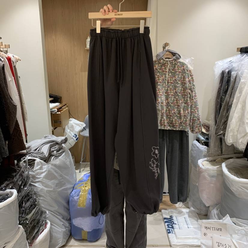 HOWFF韓國代購女士新品人氣休閑時尚推薦熱賣休閑褲加絨刺繡HOWFF休閑褲