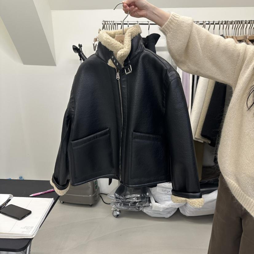 OREE韓國直郵女裝新品推薦真品時尚人氣熱賣休閑短款大衣Oree短款大衣