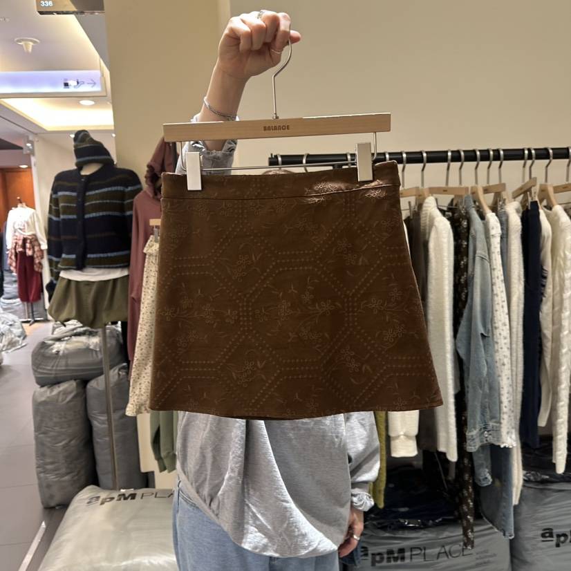 BALANCE韓國代購女裝新款推薦真品時尚休閑熱賣裙褲刺繡絨BALANCE裙褲