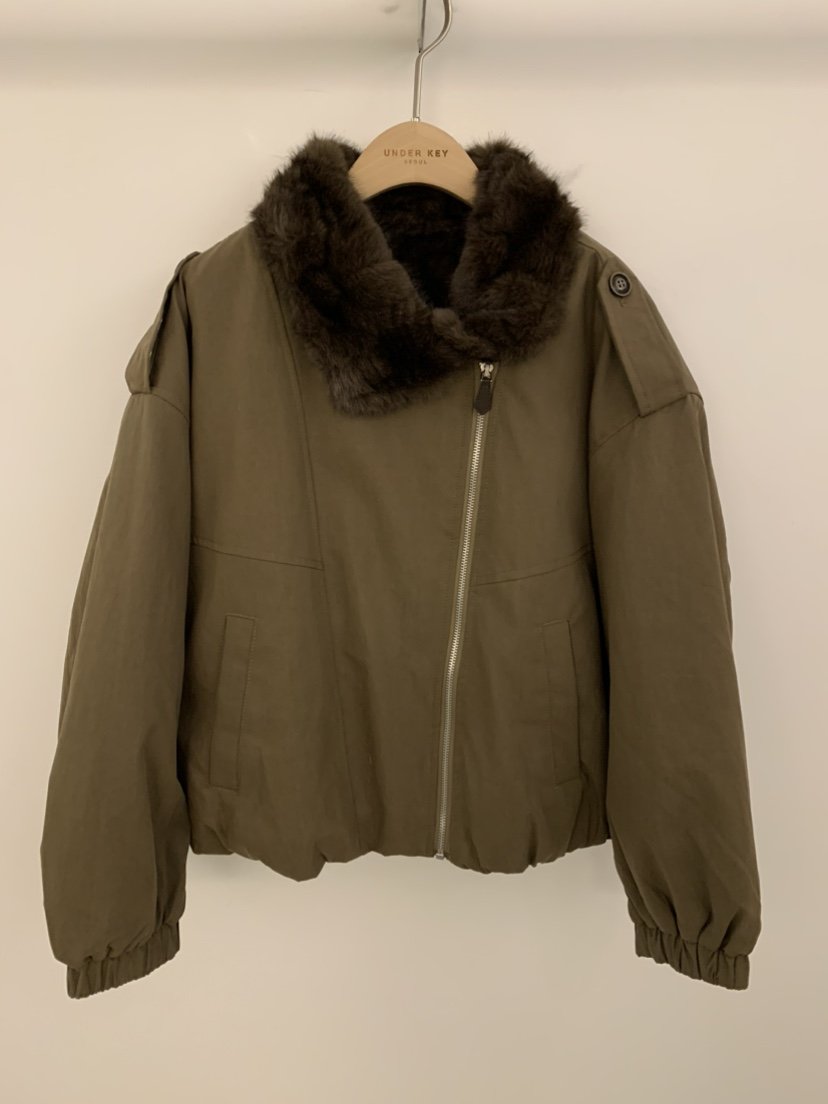 UNDER KEY東大門實拍26秋冬毛領短款棉服紐扣內里是毛UNDER KEY短款棉服