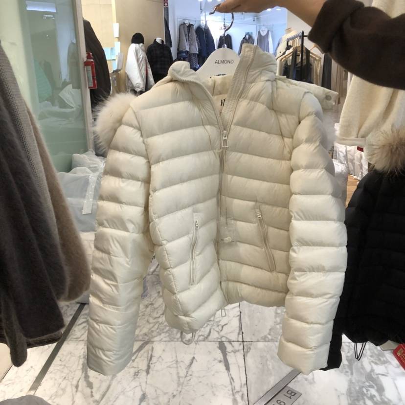 ALMOND東大門直郵26秋季短款鴨絨羽絨服短款羽絨服羽絨服口袋ALMOND短款羽絨服