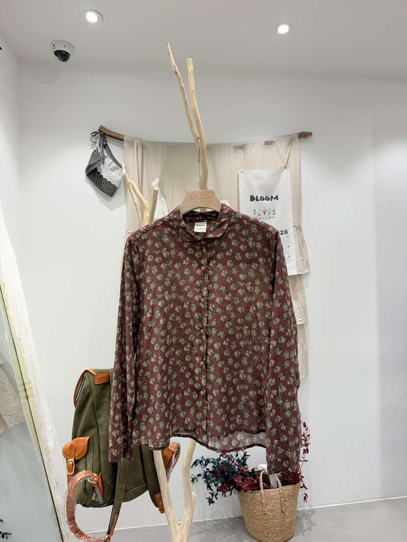 BLOOM-S東大門代購26秋冬復古碎花長袖襯衫蕾絲衫單排扣直筒翻BLOOM-S襯衫/蕾絲衫