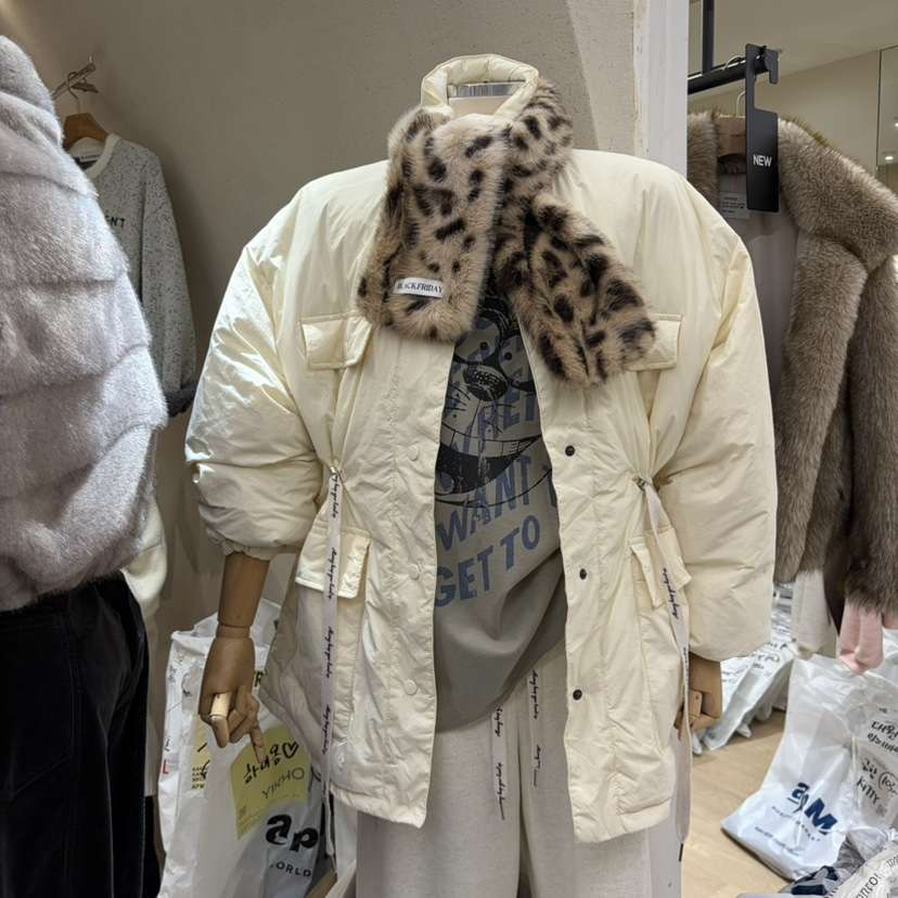 BLACK FRIDAY東大門代購26秋冬短款立領收腰不含圍巾棉和鴨絨BLACK FRIDAY短款羽絨服