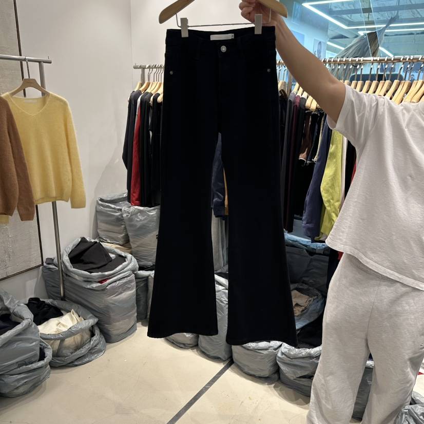 HONG.U東大門實拍26秋冬加絨微喇牛仔褲磨毛HONG.U牛仔褲