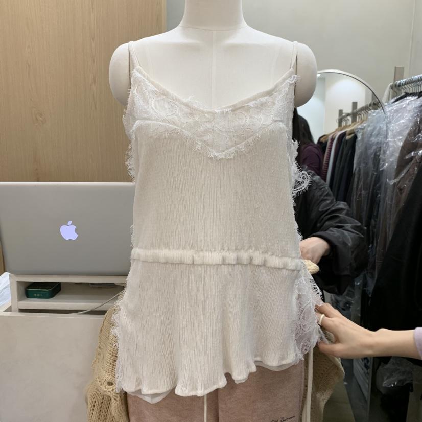 VILLA BUTTON東大門代購26秋冬蕾絲吊帶背心V領蕾絲無袖VILLA BUTTON吊帶/背心