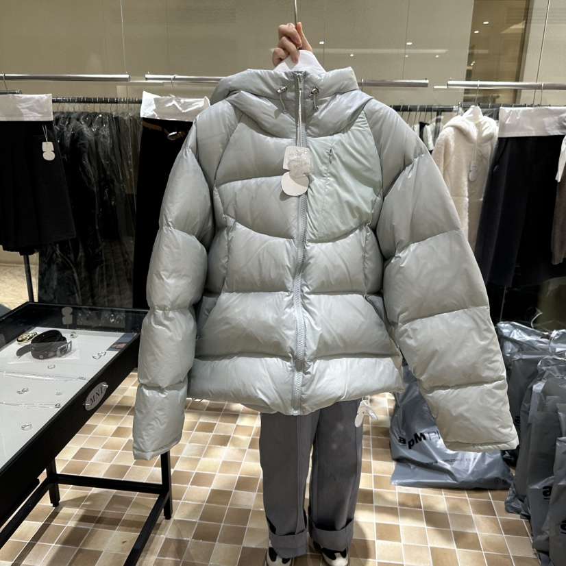 MYNAMEIS/AIME HOPE MAKE東大門直郵26秋冬短款連帽亮面絎縫羽MYNAMEIS/AIME HOPE MAKE短款羽絨服