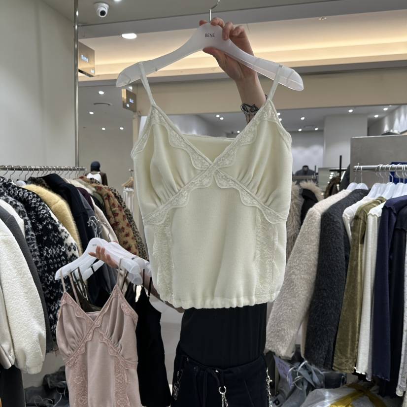SHOP BENE_Bene東大門代購26秋冬蕾絲毛絨吊帶背心V領蕾絲褶皺SHOP BENE_Bene吊帶/背心