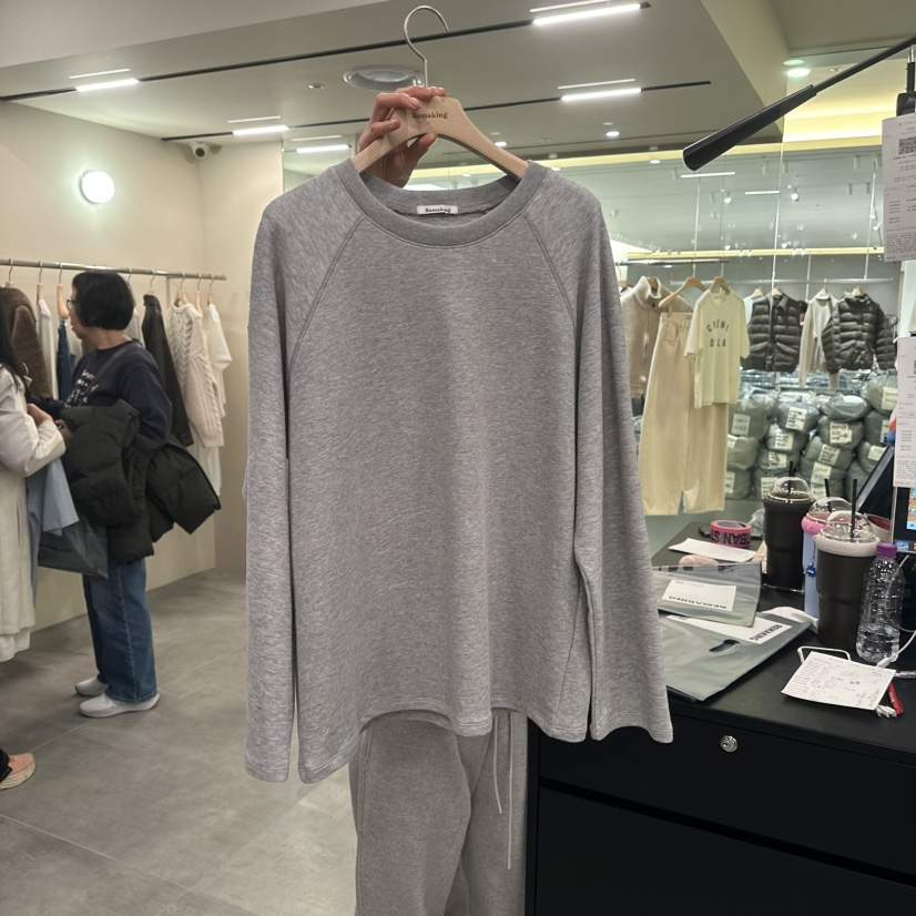Remaking/URBANSTORY東大門代購26秋冬插肩開叉長袖T長袖T恤兩Remaking/URBANSTORY長袖T恤